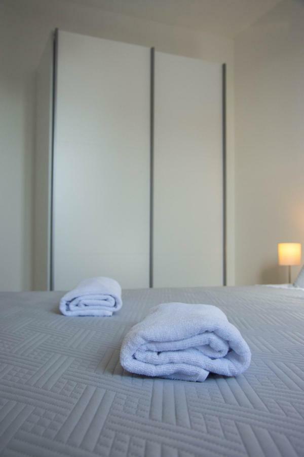 Apartments Melody マンドレ エクステリア 写真